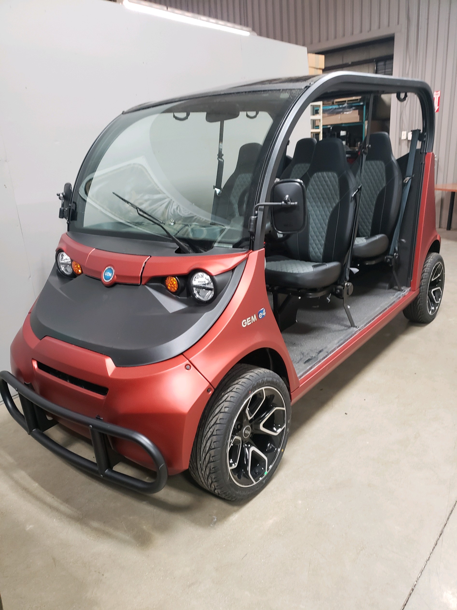 2022 Waev GEM e4 LSV 4 Passenger Electric Post Thumbnail